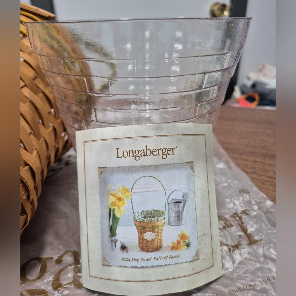 New! 2008 Longaberger May Series Daffodil Basket
